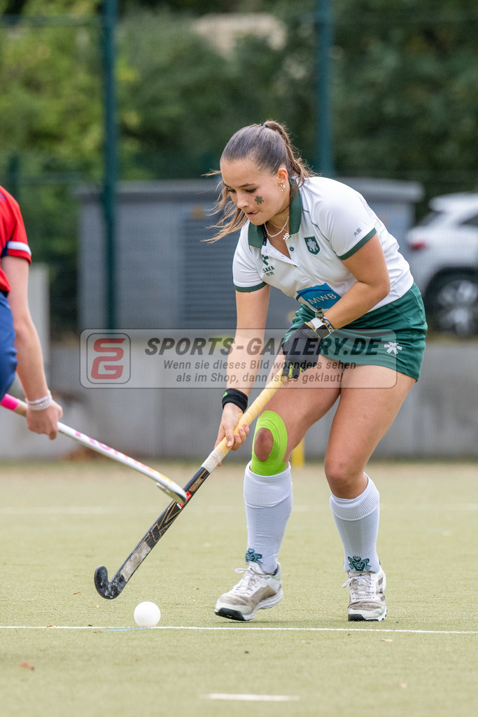 SFE_20231022_0080 | Deutsche Meisterschaft Weibliche U16 Finale Uhlenhorst Mülheim - Düsseldorfer HC am 22.10.2023 in Köln (Düsseldorfer Hockeyclub 1905 e.V.), Photo: Stephan Fehrmann 2023 (Sports-Gallery)