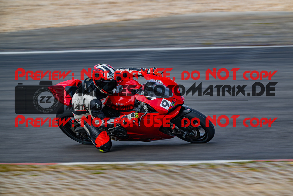 MaZZes_FotoMatrix_230719_7839 | ROT