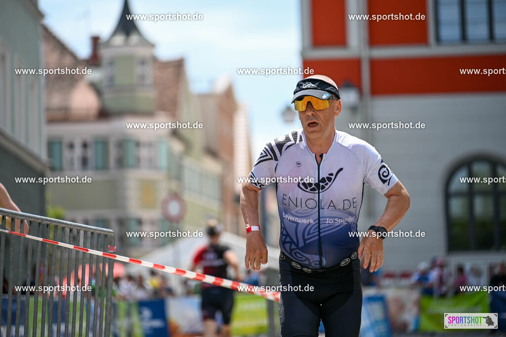 SZI_7088 | Stadttriathlon Erding 2025. #yourpictrs #sportshot_your_pictrs @Sportshotphotography #stadttriathlonerding Copyright: www.sportshot.de