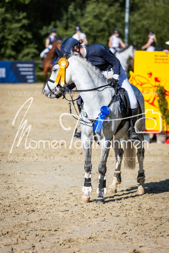 Donop24-ASpr-125 | MomenTaufnahmen Pferdesportfotos