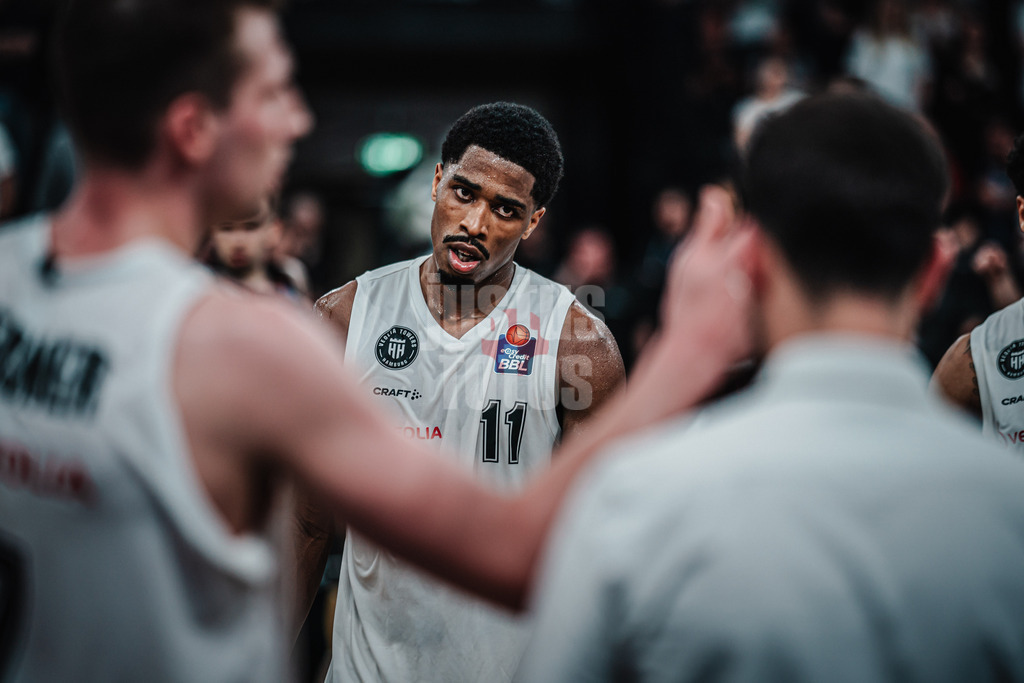 Basketball | Männer | Saison 2023/2024 | easyCredit Basketball Bundesliga | 32. Spieltag | Veolia Towers Hamburg vs. NINERS Chemnitz | 04.05.2024 | William Christmas (#11, Veolia Towers Hamburg)