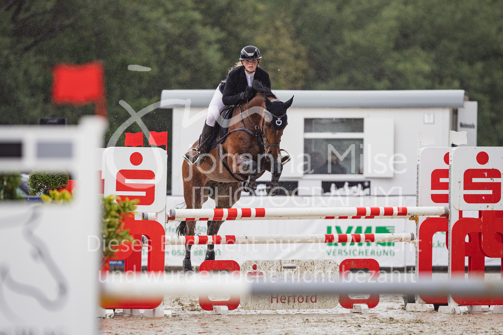 230727_BHO_L-Spr-1-213 | Deine schönsten Turniermomente als professionelle Fotos! Entdecke hochwertige Pferdesport-Fotografie im Online-Shop. Jetzt Fotos finden & bestellen!