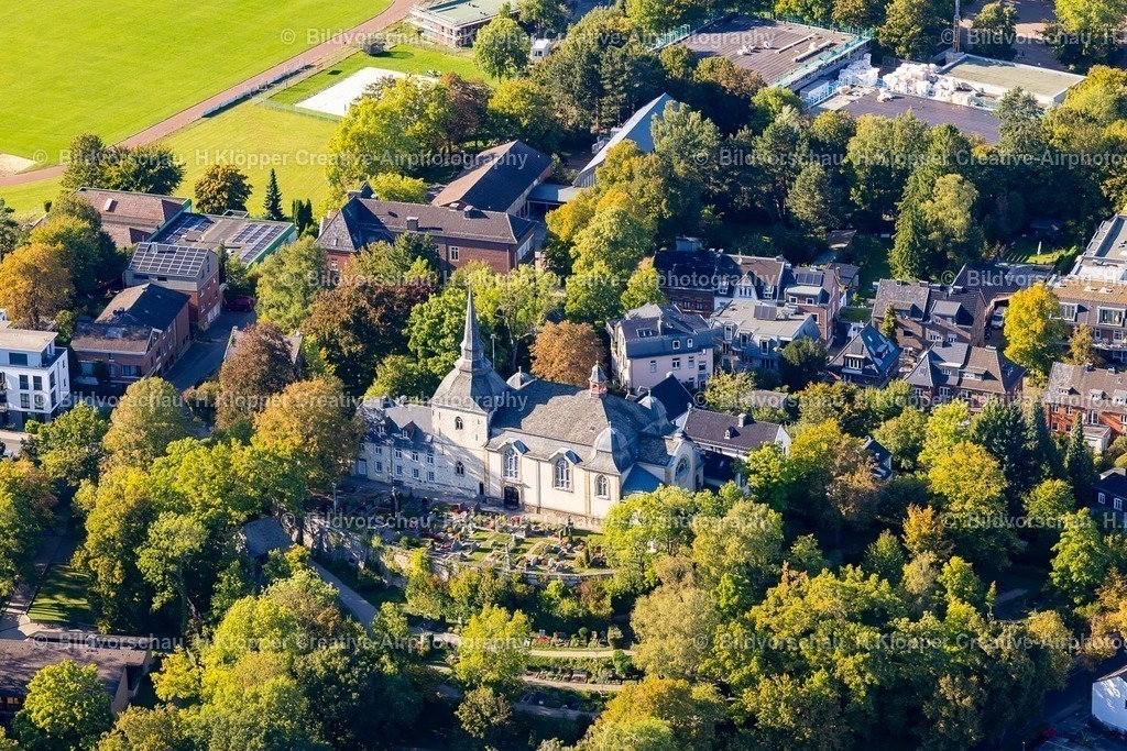 Lufbilder Aachen-6244 | Kirchengebäude " St. Laurentius " an der Laurentiusstraße in Aachen Ortsteil Laurensberg im Bundesland Nordrhein-Westfalen, Deutschland - Realisiert mit Pictrs.com