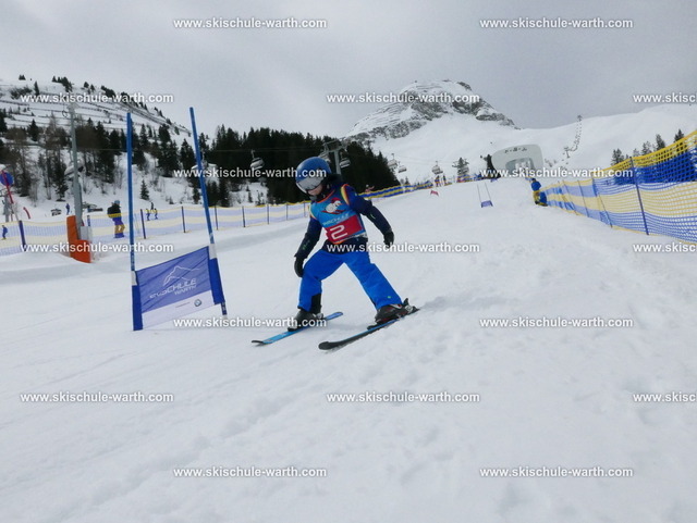 Robin (2) | Photos von der Skischule Warth - Realisiert mit Pictrs.com