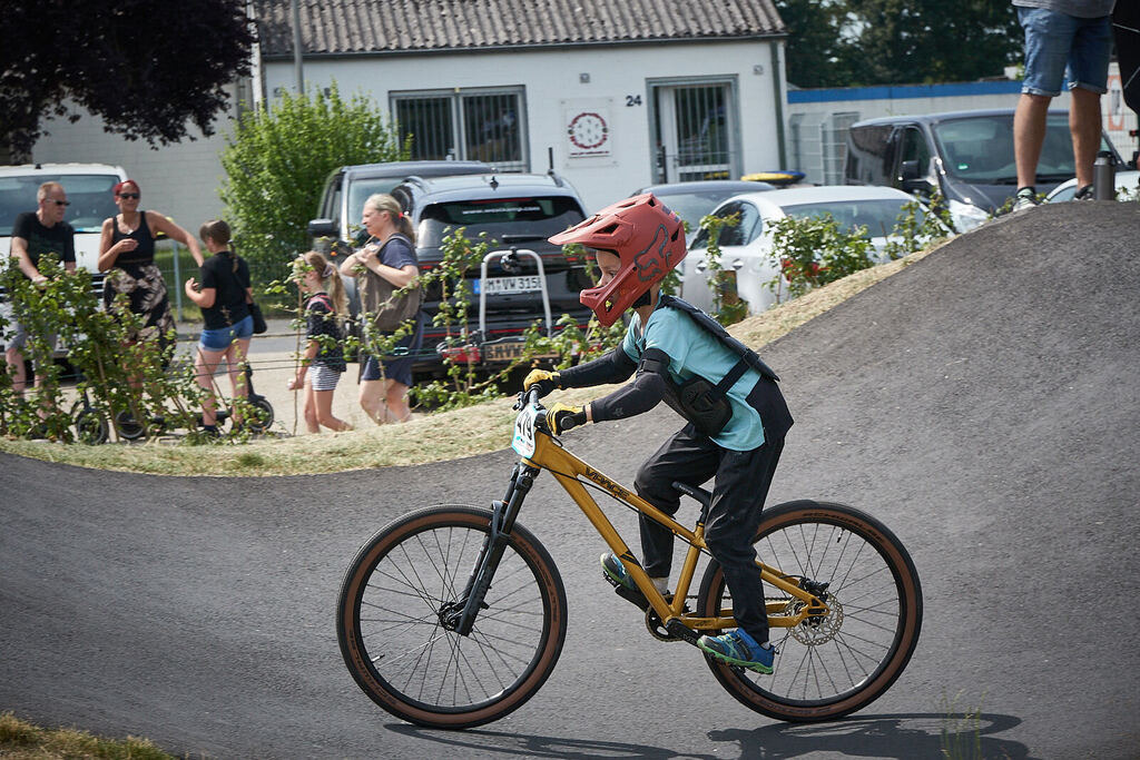 202506251-02 PM25 159@sebastiankopp | German Pumptrack Series - Realisiert mit Pictrs.com