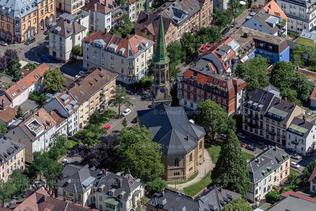 4033236 | FREIBURG IM BREISGAU 30.06.2020 Kirchengebäude der Christuskirche in Freiburg im Breisgau im Bundesland Baden-Württemberg, Deutschland. Weiterführende Informationen bei: Pfarrgemeinde Freiburg-Ost. // Church building of Christuskirche in Freiburg im Breisgau in the state Baden-Wuerttemberg, Germany. Further information at: Pfarrgemeinde Freiburg-Ost. Foto: Gerhard Launer