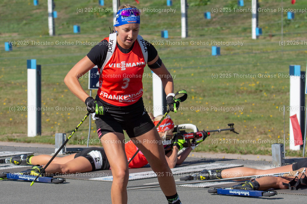 Deutsche Meisterschaften Biathlon 2018 | Deutsche Meisterschaften Biathlon 2018, Massenstart Frauen am 15.09.2018 in der DKB SKI ARENA in Oberhof, (Deutschland)

Bild: Franziska Preuss vom SC Haag / Zoll (3) - Realisiert mit Pictrs.com