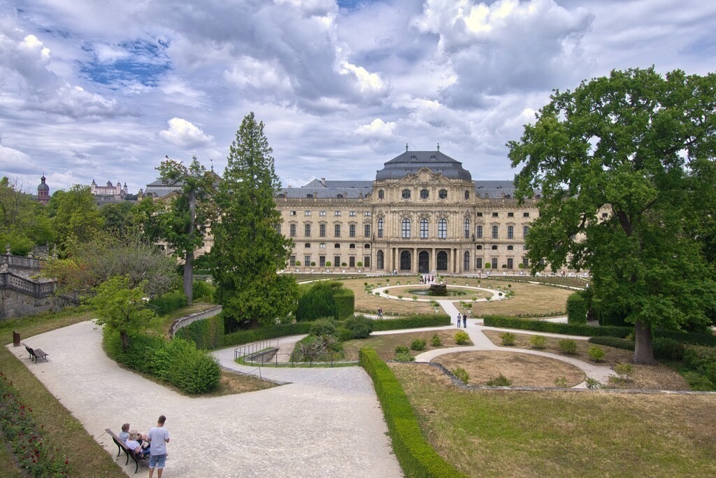 _E9A1331 | Als Fotograf mit Fokus auf Landschaft, Architektur und atmosphärische Bildgestaltung präsentiere ich Ihnen hier ausgewählte Galerien die als hochwertige Fine-Art-Print Wandbilder bestellt werden können. - Realisiert mit Pictrs.com