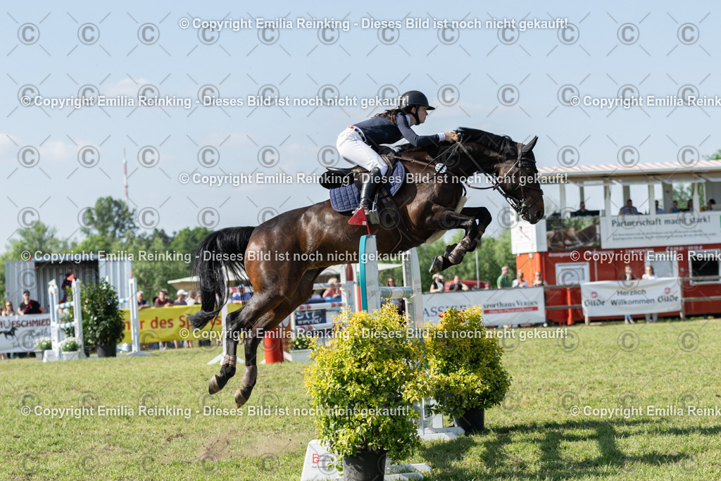 CL5A5340 | Emilia Reinking Fotografie - Realisiert mit Pictrs.com