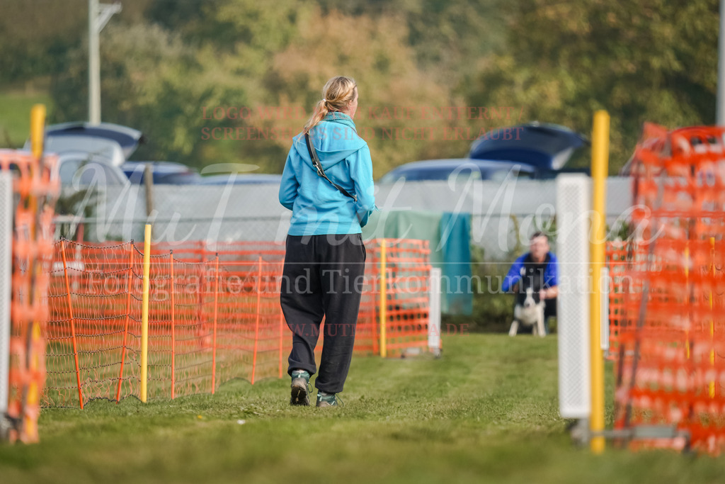 20250928_Hunderennen-222 | MuT (Mensch und Tier) mit Mona - Fotografie und Tierkommunikation - Realisiert mit Pictrs.com