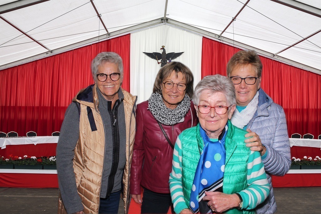 top-top.de 240928-138 | Foto, Video, Fotografie, Videografie, Fotobox, DJ, Discjockey, Musik, Musikbox, Veranstaltung, Photobooth, Amazon, Ebay, Buchtipp, Bestseller, Autor, Verlag, Buch, Wesel, Hamminkeln, NRW, Dinslaken, Rees, Drohne, Hochzeit, Party, Fotobox, Wesel, Fotograf