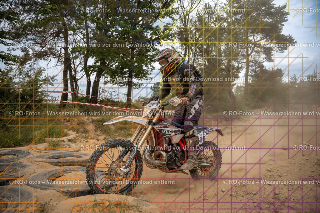 Niederwürzbach 5 Lauf-405 | Sportfotografie von RO-Fotos: Motorsport, Motocross, Enduro, Laufveranstaltungen und Triathlon. Professionelle Fotos von Sportlern und Events. - Realisiert mit Pictrs.com