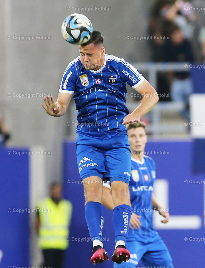 A_LUI_300923_09 | SPORT,FUSSBALL,ADMIRAL BUNDESLIGA BLAU WEISS LINZ-AUSTRIA KLAGENFURT 30.09.2023 IM BILD: KRISTIJAN DOBRAS (BLAUWEISSLINZ)  FOTO:FOTOLUI