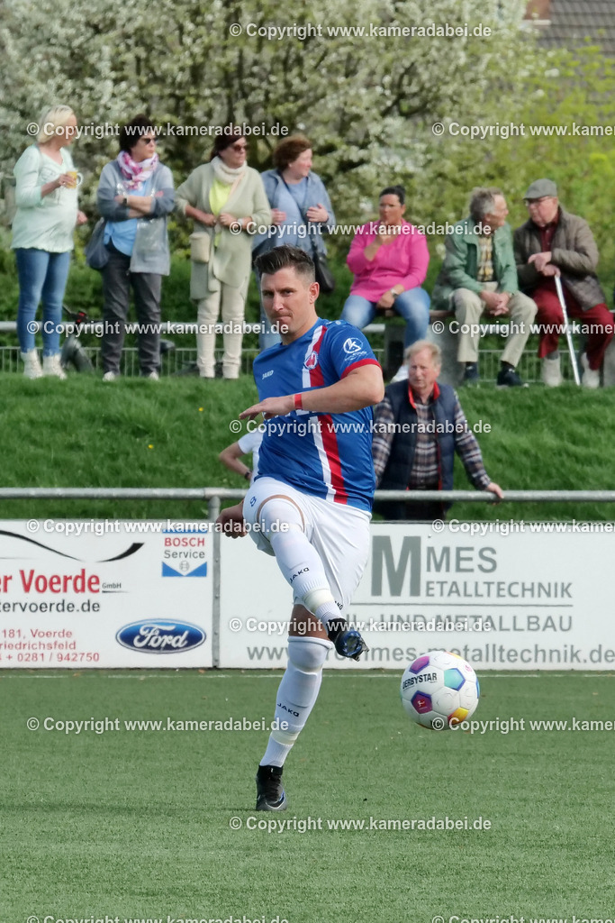Fußball : Bezirksliga : SV 08/29 Friedrichsfeld - SUS 09 Dinslaken am 07.04.2024 | Fußball : Bezirksliga : SV 08/29 Friedrichsfeld - SUS 09 Dinslaken am 07.04.2024
 - Realisiert mit Pictrs.com