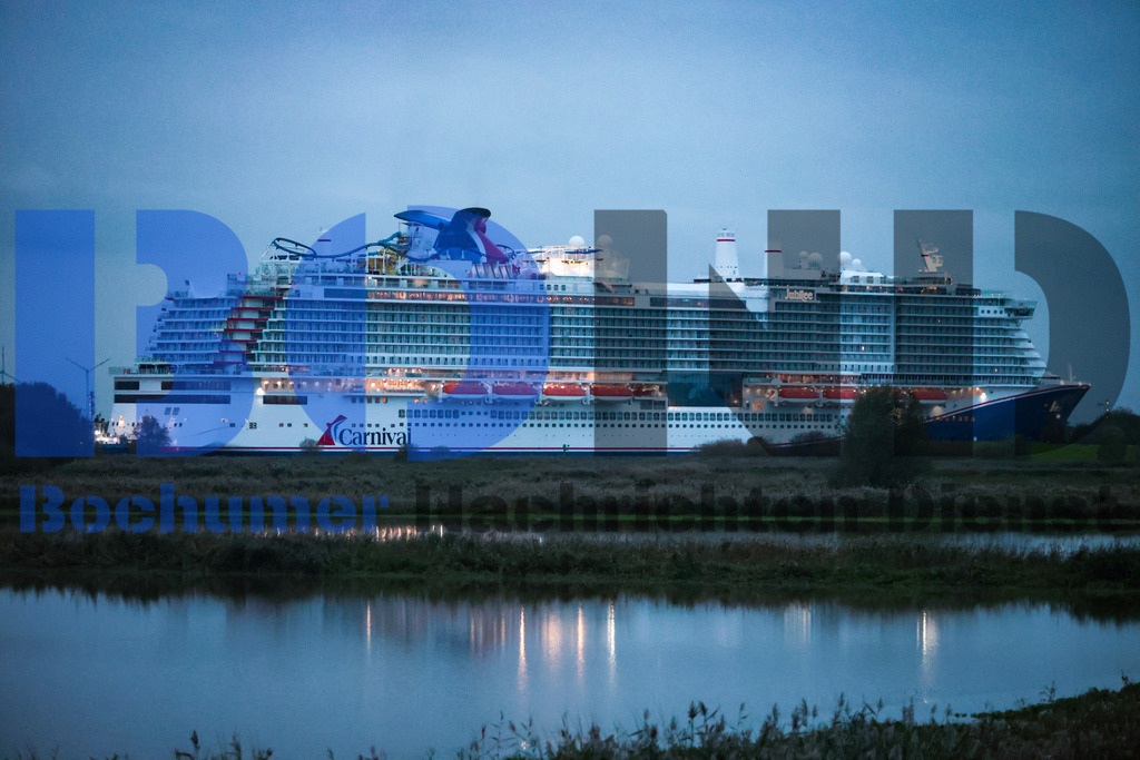  30.10.2023 - 
 | Sebastian Sendlak / Bochumer Nachrichtendienst (BOND) - Ueberfuehrung Carnival Jubilee - Meyer Werft Papenburg - Realisiert mit Pictrs.com