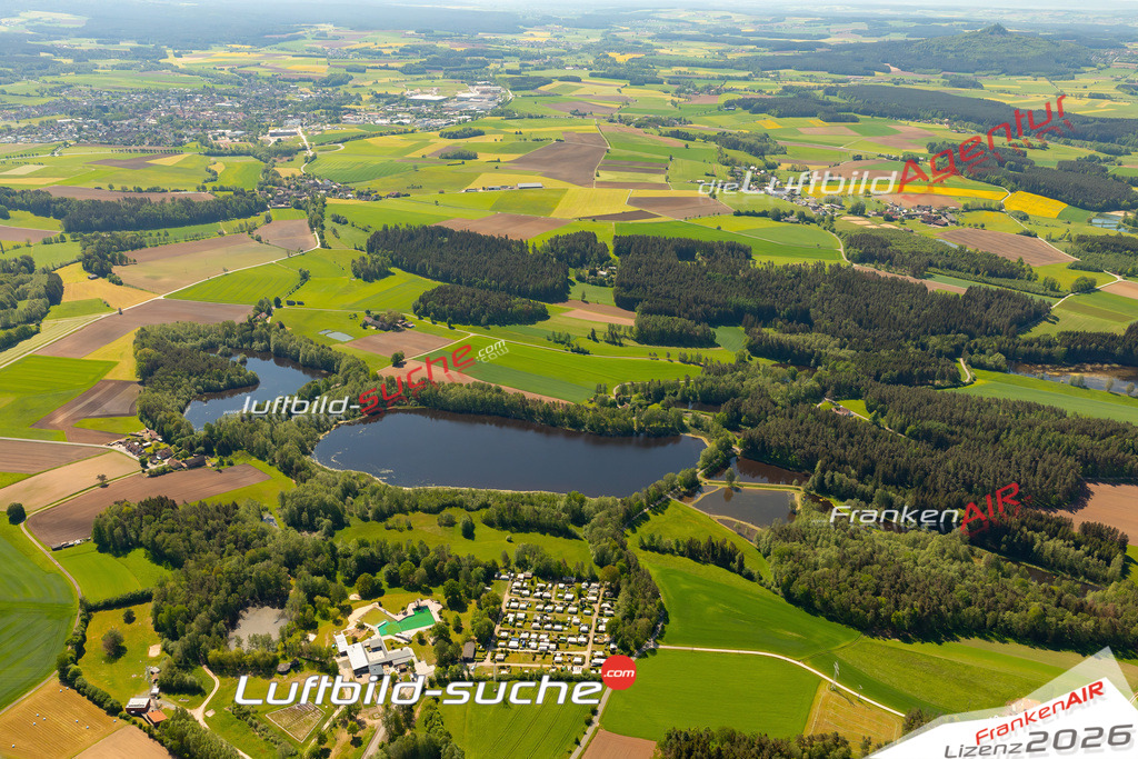 Das Luftbild zeigt : Naturerlebnisbad Immenreuth - Die Luftaufnahme wurde 2024 vom UL-Flugzeug aus erstellt ( keine Drohne ) - Hochauflösende Luftaufnahme - Für grossformatige Ausdrucke geeignet. Die Geschenkidee !Mit Lizenz und Bildrechte bestellbar