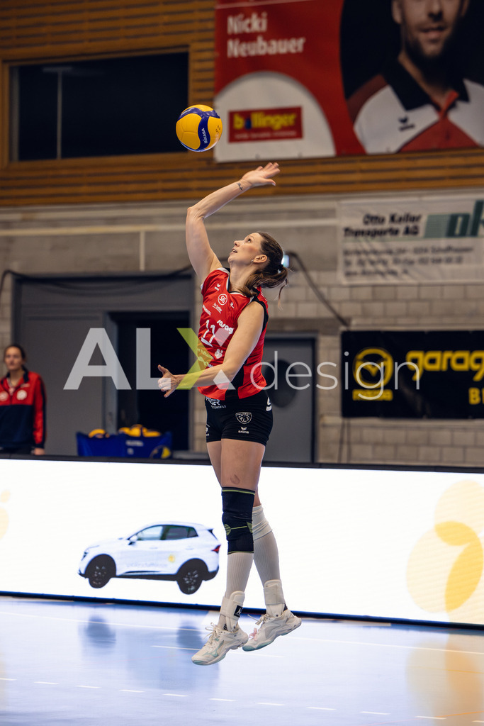 Volleyball I Frauen I Saison 2025-2026 I Volleyball NLA | Women I Round 14 I VC Kanti Schaffhausen - NLZ Volleyball Academy Zürich I 16.01.2026 | VC Kanti Schaffhausen - 11 Kateřina Holásková (CZ) – Mitte - Realisiert mit Pictrs.com