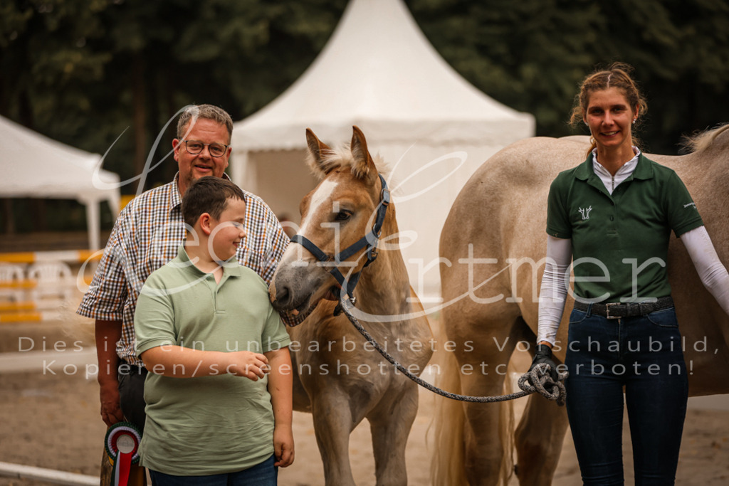 SaHF00140 | Leoni Ertmer Photography - Realisiert mit Pictrs.com