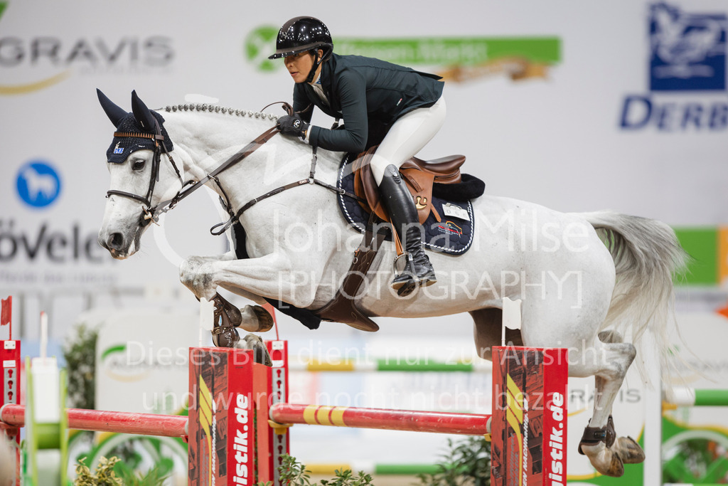 241103_Oldenburg_FinaleMittlereTour-201 | Deine schönsten Turniermomente als professionelle Fotos! Entdecke hochwertige Pferdesport-Fotografie im Online-Shop. Jetzt Fotos finden & bestellen!