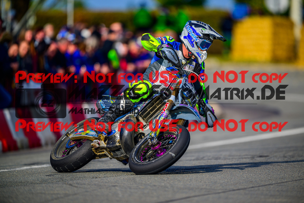 MaZZes_Fotomatrix_20251012_6007705_3002 | SENIOR