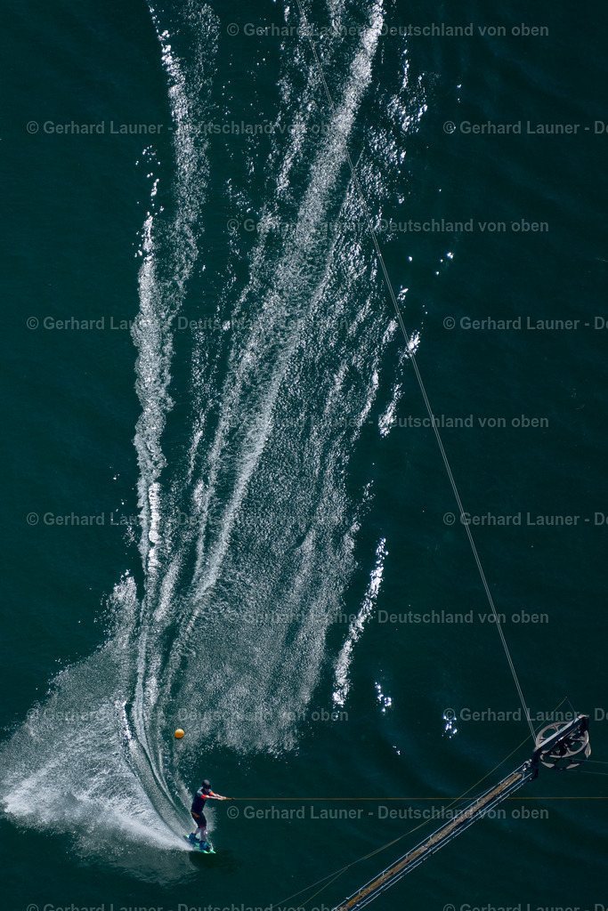 4045967 | ERFURT 14.06.2021 Freizeitzentrum der Wasserski - Rennbahn " Freizeit- und Erholungspark Nordstrand " in Erfurt im Bundesland Thüringen, Deutschland. Weiterführende Informationen bei: FREIZEIT- UND ERHOLUNGSPARK NORDSTRAND e.V.. // Leisure center of water skiing - racetrack " Freizeit- and Erholungspark Nordstrand " in Erfurt in the state Thuringia, Germany. Further information at: FREIZEIT- UND ERHOLUNGSPARK NORDSTRAND e.V.. Foto: Gerhard Launer