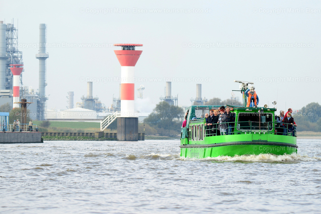 Tidenkieker auf der Elbe_ELS_6438141012a | Stade - Aufnahmedatum: 11.10.2014, Aufnahmehöhe:  m, Koordinaten:  - , Bildgröße: 5099 x  3403 Pixel - Copyright 2014 by Martin Elsen, Kontakt: Tel.: +49 157 74581206, E-Mail: info@schoenes-foto.deSchlagwörter: Tidenkieker, Schiff, Pagensand, Pladboden Schiff, Landgang, Ausflug, Stade, Fotos,Hafen,Schiffe, - Realisiert mit Pictrs.com