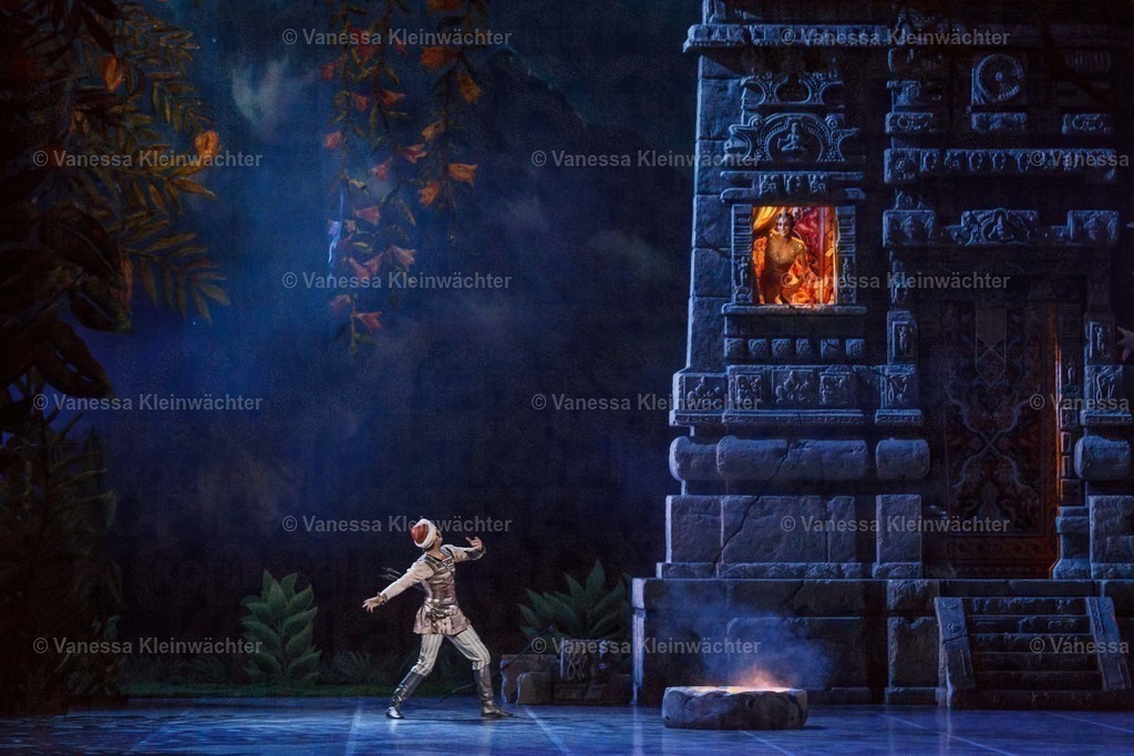  Ballett "La Bayadère" (Fotoprobe) in der Staatsoper unter den Linden | Berlin, 02.11.2018: Fotoprobe des Balletts "La Bayadere" in der Staatsoper Unter Den Linden.  - Realisiert mit Pictrs.com