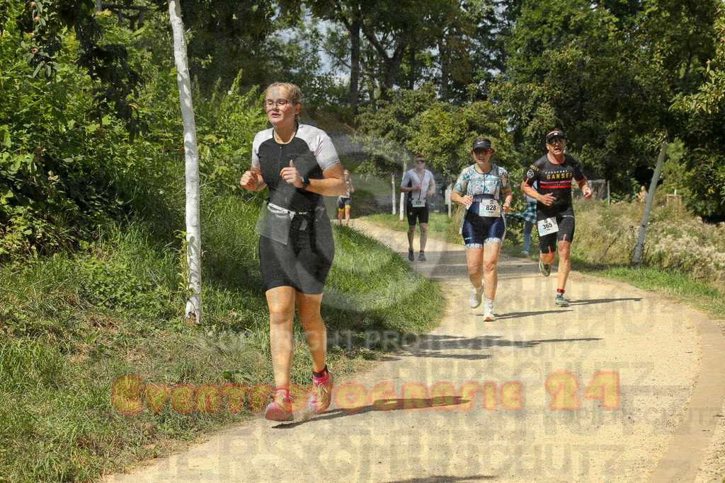 250824_1332_EX1_2726 | Sportfotografie im Rhein-Sieg Kreis, Köln, Bonn, NRW, Rheinland Pfalz, Hessen, etc. Unser Tätigkeitsfeld umfasst den Laufsport vom Volkslauf über den Marathon, Duathlon, Triathon bis zum Ultralauf wie Kölnpfad Ultra oder Schindertrail.