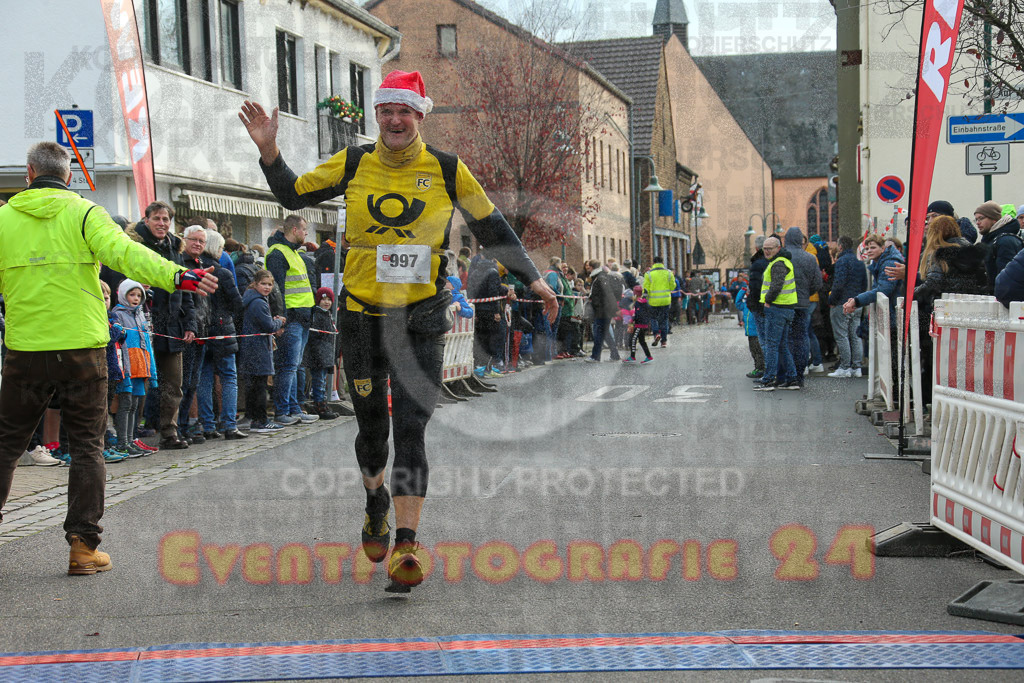 221127_1055_EX1_1257 | Sportfotografie im Rhein-Sieg Kreis, Köln, Bonn, NRW, Rheinland Pfalz, Hessen, etc. Unser Tätigkeitsfeld umfasst den Laufsport vom Volkslauf über den Marathon, Duathlon, Triathon bis zum Ultralauf wie Kölnpfad Ultra oder Schindertrail.