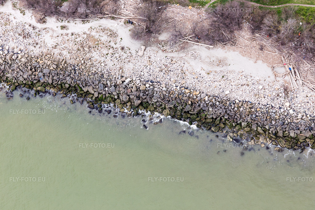 Vue aérienne: Vue de la ville à Borgo Manara dans le département Émilie-Romagne, Italie. Photo: IMG_105929.jpg prise le 11/04/2018 par Werner Riehm/FLY-FOTO.euRésolution de l'original: 5472 x 3648 px