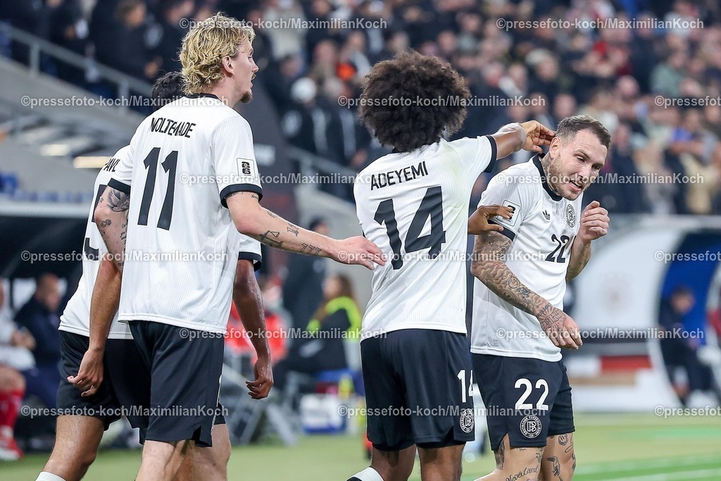 DFB10102501078 | 10.10.2025, Fußball, Länderspiel, Deutschland - Luxemburg, UEFA WM-Qualifikation, 2025/2026, Gruppe A, PreZero Arena in Sinsheim: Torjubel nach dem Tor zum 1:0 durch Torschütze David Raum (GER #22)  zusammen mit  Karim Adeyemi (GER #14) DFB regulations prohibit any use of photographs as image sequences and or quasi-video.