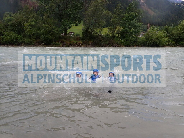 P7140014 | Bestelle die Bilder deines Berg- oder Wasser-Abenteuers mit Mountain Sports bequem von zu Hause aus direkt über unseren Online Fotoshop von pictrs.com. - Realisiert mit Pictrs.com