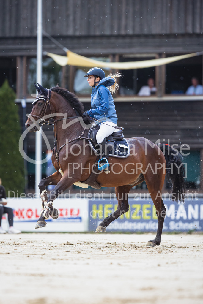 220826_Delbrueck_L-Spr-206 | Deine schönsten Turniermomente als professionelle Fotos! Entdecke hochwertige Pferdesport-Fotografie im Online-Shop. Jetzt Fotos finden & bestellen!