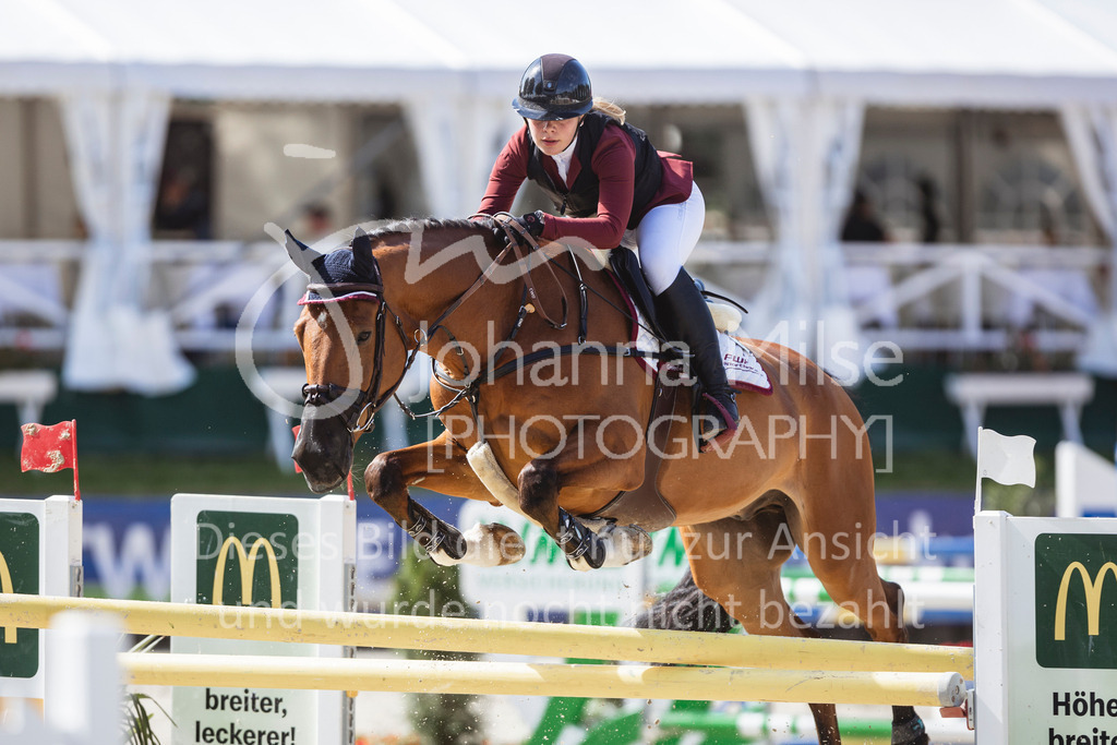 240714_BHO_M2-Spr-1-208 | Deine schönsten Turniermomente als professionelle Fotos! Entdecke hochwertige Pferdesport-Fotografie im Online-Shop. Jetzt Fotos finden & bestellen!