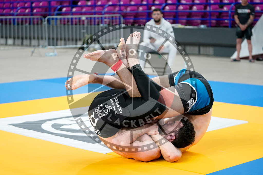 20250518PBB2755 | Athletes compete during the second day of the ADCC Amateur World Championship on May 18, 2025 in Warsaw, Poland. © Chiara Dazi / photoblackbelt