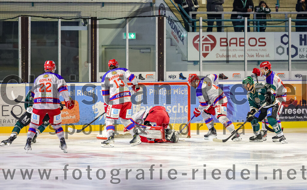 2025-09-14_025_TSV_Erding_gegen_EC_Peiting | Erding, Deutschland, 14.09.2025:Eishockey, Oberliga Süd 2025 / 2026, Testspiel, TSV Erding gegen EC Peiting, Endergebnis: 2:3Foto: Christian Riedel / fotografie-riedel.net