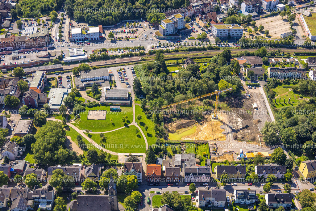 Witten230800056 | Luftbild, Hallenbad und Park der Generationen, Baustelle für neues Bildungsquartier, Centrovital Ärztezentrum an der Westfalenstraße Ecke Annenstraße, Bahnhof Annen-Nord, Annen, Witten, Ruhrgebiet, Nordrhein-Westfalen, Deutschland