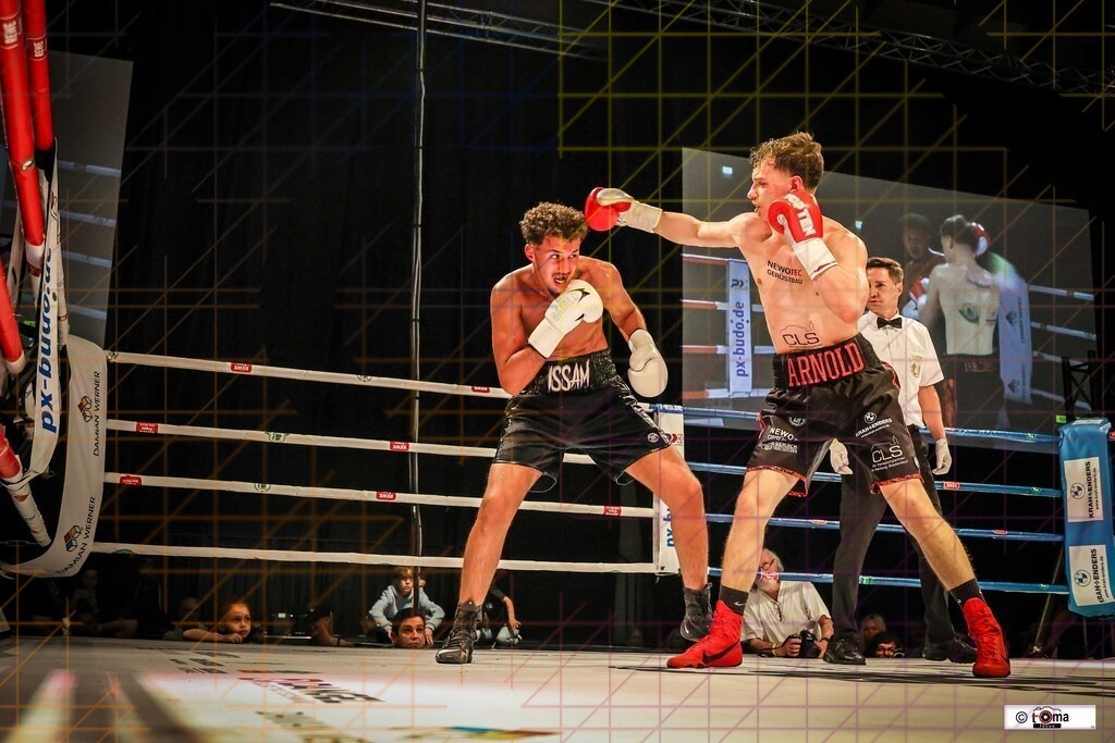 BoB 2026 Arnold vs. Faiz-41 | professionelle Sport- und Eventfotografie von Tomafocus – dynamische Bilder, emotionale Momente und hochwertige Aufnahmen für jeden Anlass. - Realisiert mit Pictrs.com