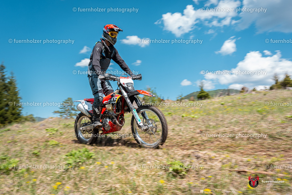 fuernholzer_250501-C1-401 | Fotografische Impressionen von der Red Stag Enduro Extreme by fuernholzer-photography.com. Endurosport in Österreich fotografisch festgehalten von fuernholzer. Auftragsfotografie für Private, Gewerbefotos und Industriefotografie. Eventfotografie, Sportfotografie und Motorsportfotografie. Anbieter von Fotoworkshops, Fototraining, fotografischen Vorträgen und Fotoseminaren.