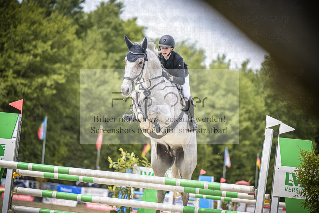 DOS_5254 | Entdecke hochwertige Reitturnierfotos von Foto Oger. Professionell, emotional und authentisch – jetzt Lieblingsmomente im Shop bestellen.Deutschlandweite Turnierfotografie. - Realisiert mit Pictrs.com