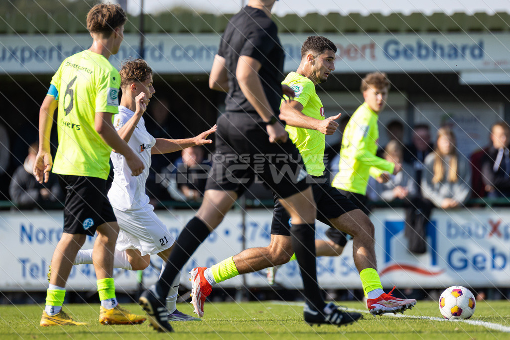 20251003_Picselweb-Fotografie_1R3_0811 | DFB Pokal 2. Runde, JFV A/O/B/H/H - SV Stuttgarter Kickers, Foto: Jörg Struwe - picselweb.de - Realisiert mit Pictrs.com