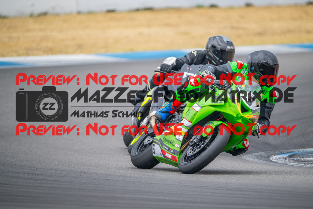 MaZZes-Fotomatrix-20260809-582952 | R1