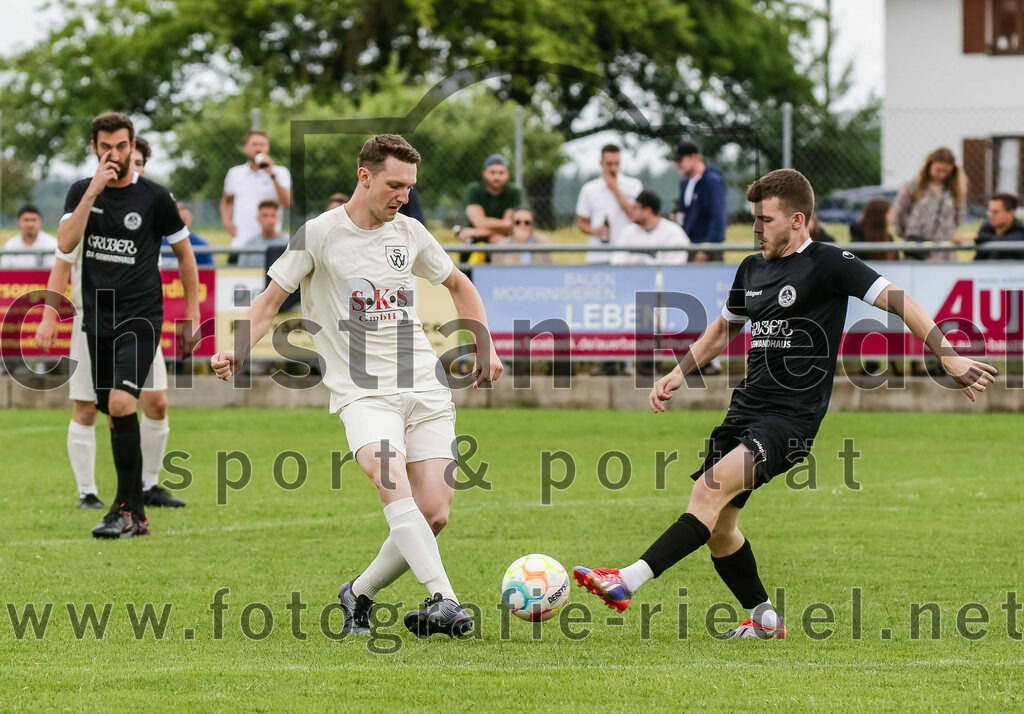 2023-07-02_019_SV_Walpertskirchen_gegen_FC_Herzogstadt | Walpertskirchen, Deutschland, 02.07.2023:
Fußball, Kreisliga 2023 / 2024, Testspiel, SV Walpertskirchen gegen FC Herzogstadt, Endergebnis: 

+w3+, Daniel Karamatic (FC Herzogstadt, #10)

Foto: Christian Riedel / fotografie-riedel.net