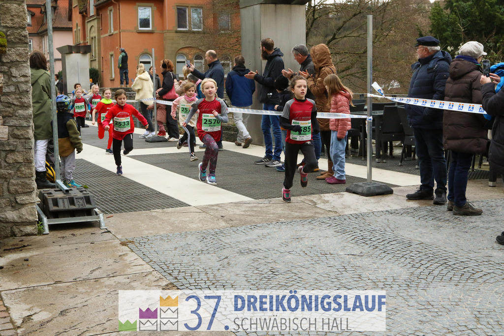 AOK JuniorCup 400m | 3Koenigslauf 2023 - Realisiert mit Pictrs.com