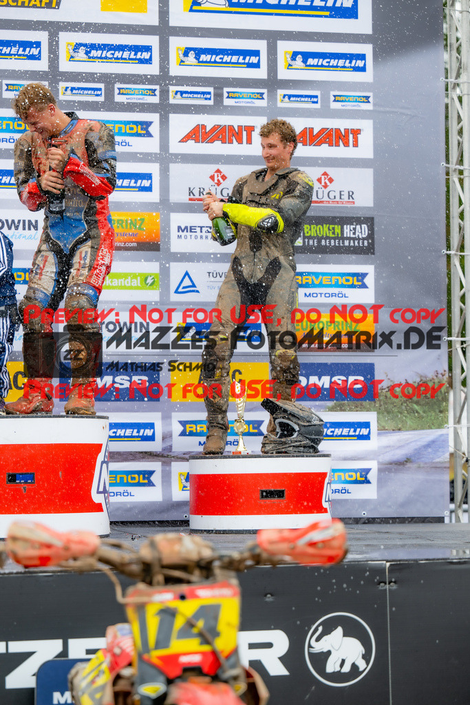 MaZZes_FotoMatrix_240818_6021986_6114 | S2