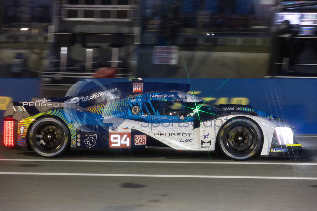 _R5M5832 | LE MANS,FRANCE,08.Jun.23 - MOTORSPORTS - WEC, FIA World Endurance Championships, 24 Hours of Le Mans, Circuit de la Sarthe, free practice 4. Image shows Loic Duval (FRA), Gustavo Menezes (USA) and Nico Mueller (SUI/ Peugeot Totalenergies). Photo: Trainproduction / Matthias Trinkl