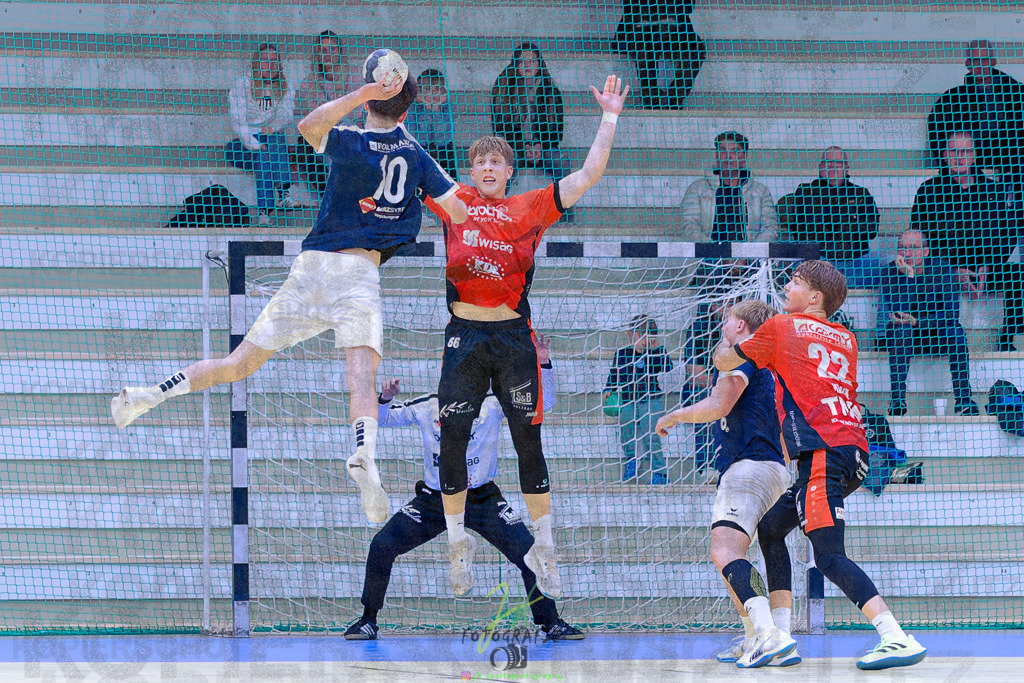 Jugendbundesliga A-Jugend; HSG Dutenhofen/Münchh. - HSG Rodgau Nieder-Roden | Jugendbundesliga A-Jugend; HSG Dutenhofen/Münchh. - HSG Rodgau Nieder-Roden am 07.12.2024 in Dutenhofen (Sporthalle Dutenhofen)Photo © 2024 - Jörg Heinrich - Realisiert mit Pictrs.com