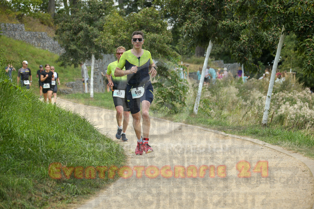 250824_1344_EX1_3499 | Sportfotografie im Rhein-Sieg Kreis, Köln, Bonn, NRW, Rheinland Pfalz, Hessen, etc. Unser Tätigkeitsfeld umfasst den Laufsport vom Volkslauf über den Marathon, Duathlon, Triathon bis zum Ultralauf wie Kölnpfad Ultra oder Schindertrail.