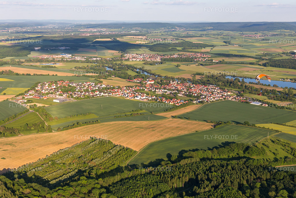 Luftbild: Fluß- Uferbereichen des Main im Ortsteil Obertheres in Theres im Bundesland Bayern in Deutschland. Foto: IMG_100065.jpg vom 26.05.2017 durch Werner Riehm/FLY-FOTO.de