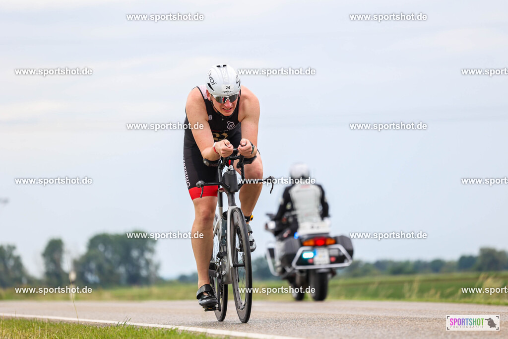 BR8A5747 | Stadttriathlon Erding 2025. #yourpictrs #sportshot_your_pictrs @Sportshotphotography #stadttriathlonerding Copyright: www.sportshot.de